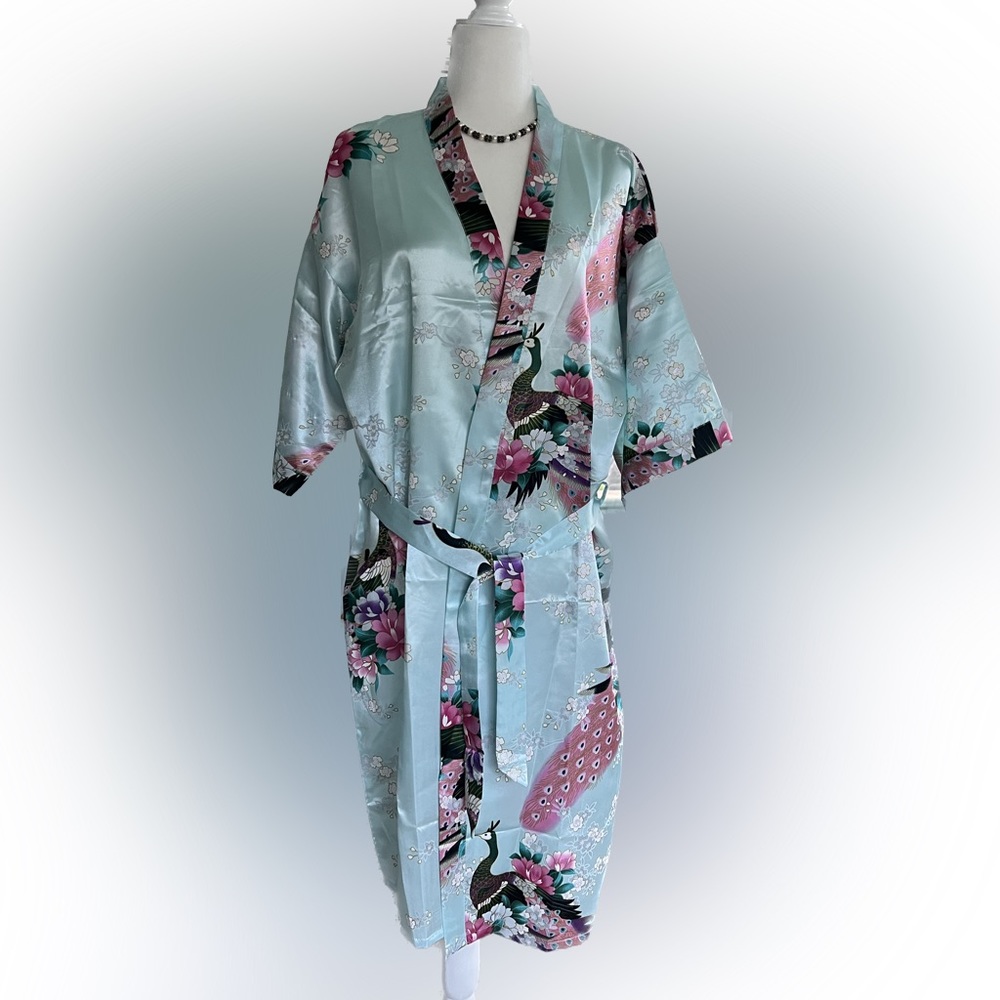 🆕 Robe from Hong Kong NEW